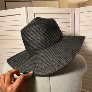 NWT Black Sun hat Old Navy